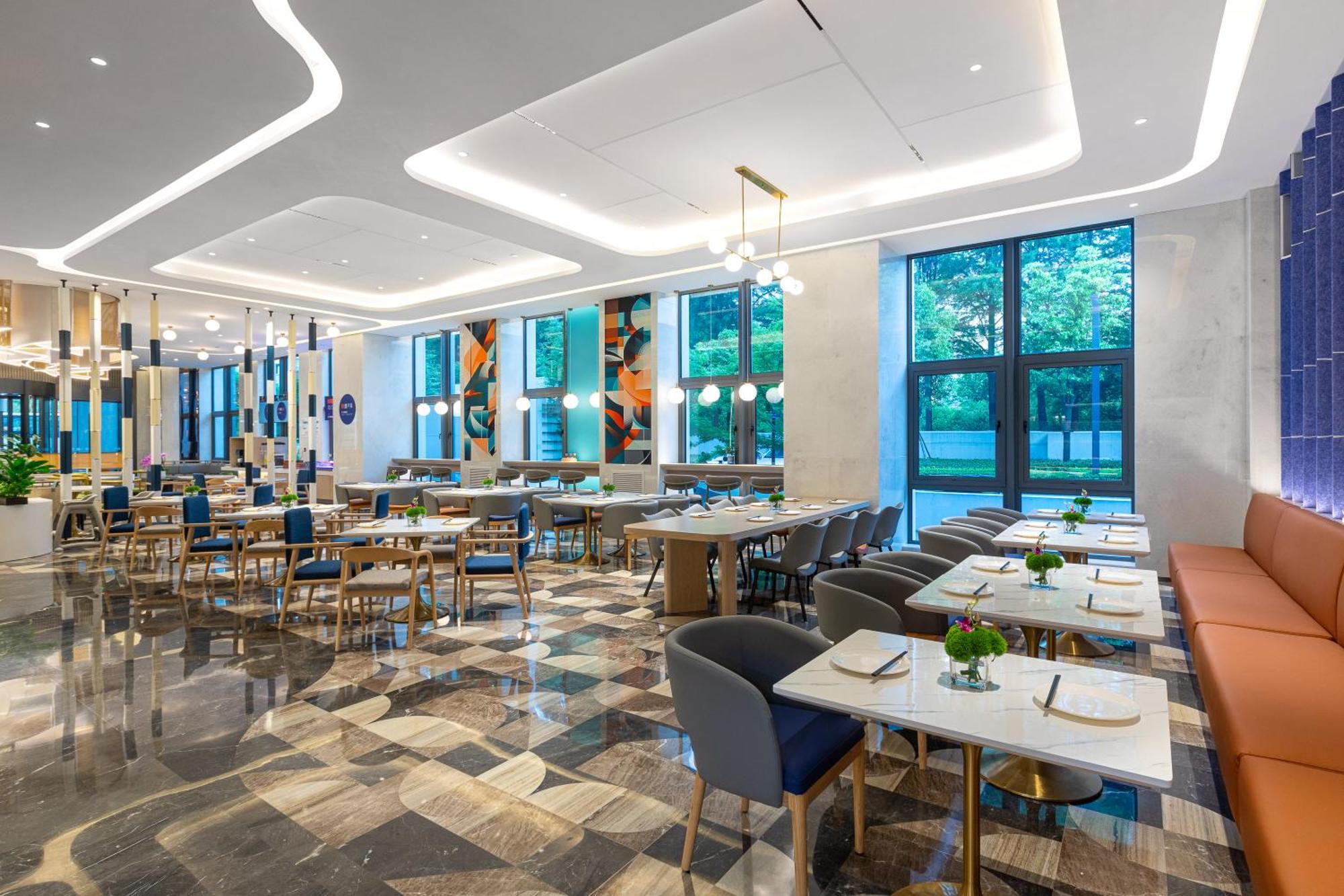 Holiday Inn Express Changfeng Park شانغهاي المظهر الخارجي الصورة