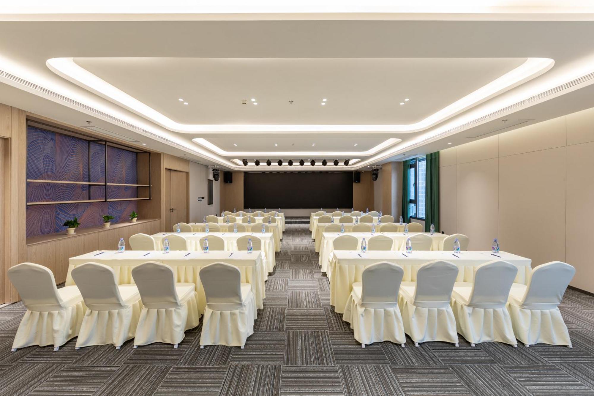 Holiday Inn Express Changfeng Park شانغهاي المظهر الخارجي الصورة